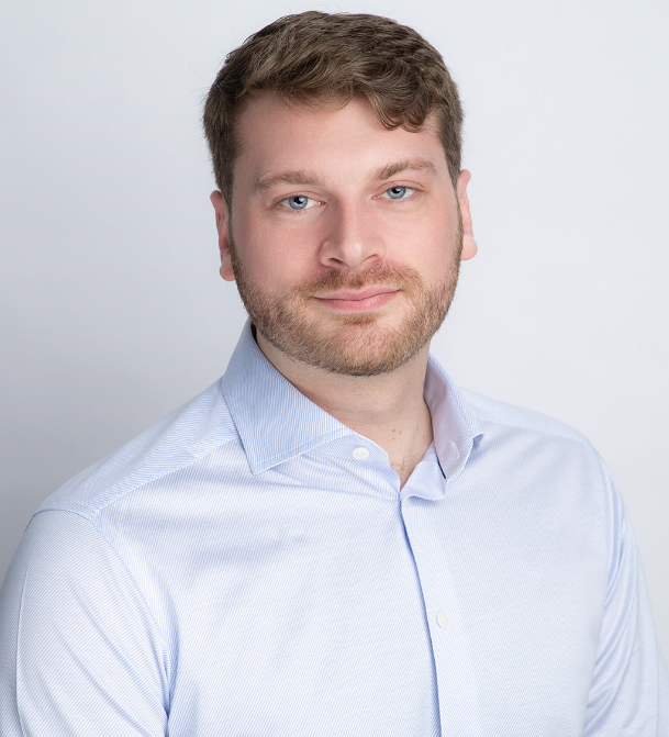 Geoffrey Monckton, Broker